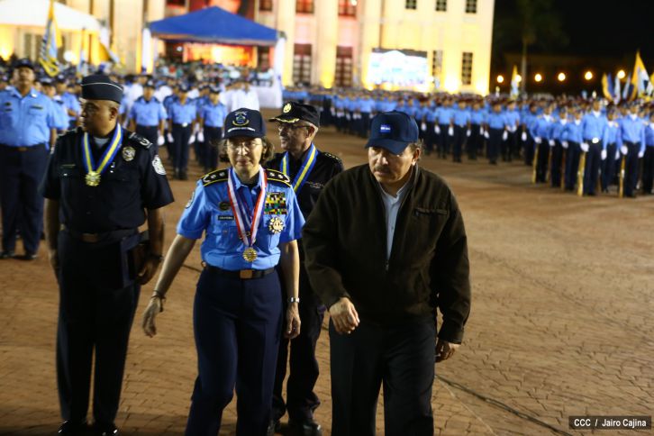 Presidente Daniel encabeza acto del 35 Aniversario de la Policía Nacional