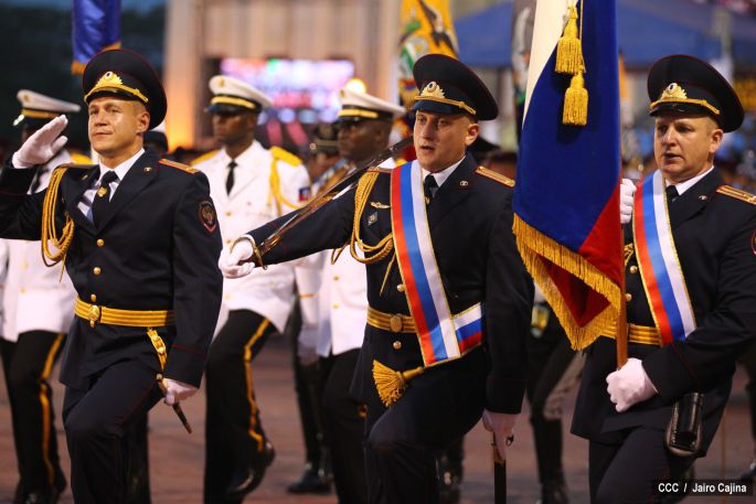 Presidente Daniel encabeza acto del 35 Aniversario de la Policía Nacional