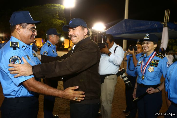 Presidente Daniel encabeza acto del 35 Aniversario de la Policía Nacional