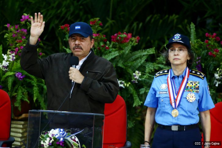 Presidente Daniel encabeza acto del 35 Aniversario de la Policía Nacional