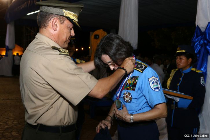 Presidente Daniel encabeza acto del 35 Aniversario de la Policía Nacional