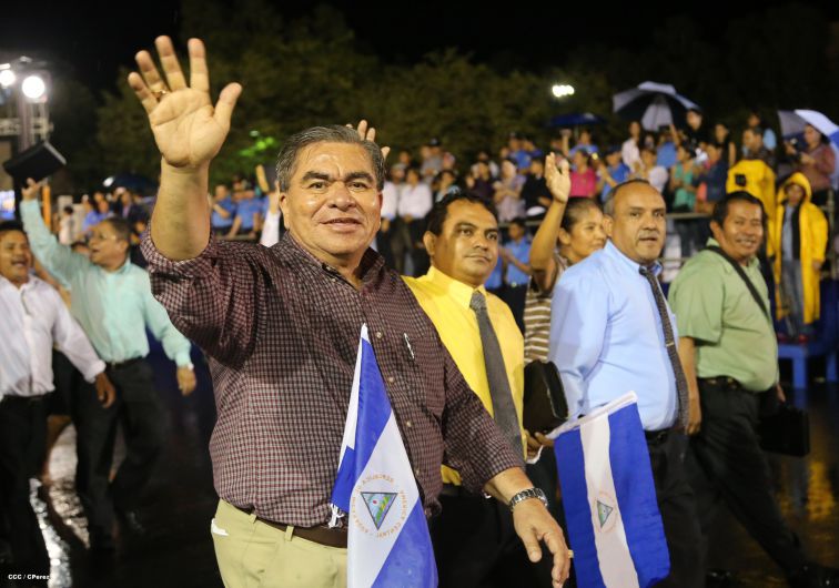 Daniel preside desfile conmemorativo del 35 Aniversario de Fundación de la Policía Nacional