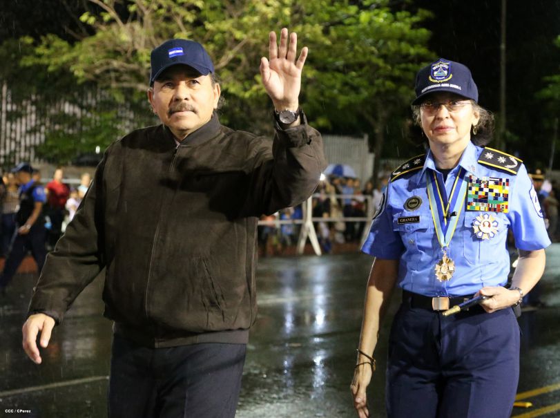 Daniel preside desfile conmemorativo del 35 Aniversario de Fundación de la Policía Nacional
