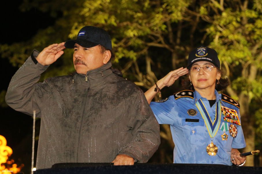 Daniel preside desfile conmemorativo del 35 Aniversario de Fundación de la Policía Nacional