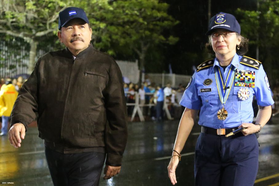 Daniel preside desfile conmemorativo del 35 Aniversario de Fundación de la Policía Nacional