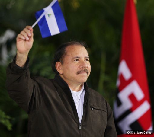 Daniel y Rosario reciben Antorcha de la Libertad y la Unidad Centroamericana