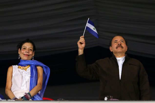 Daniel y Rosario presiden Desfile Patrio Nicaragua Mía 2014