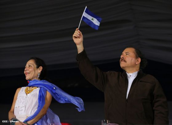 Daniel y Rosario presiden Desfile Patrio Nicaragua Mía 2014
