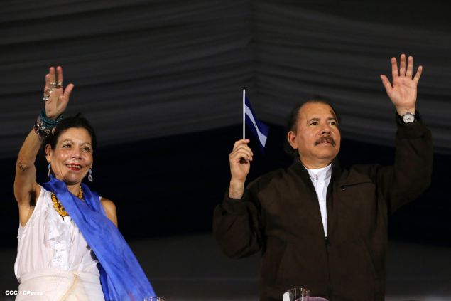 Daniel y Rosario presiden Desfile Patrio Nicaragua Mía 2014