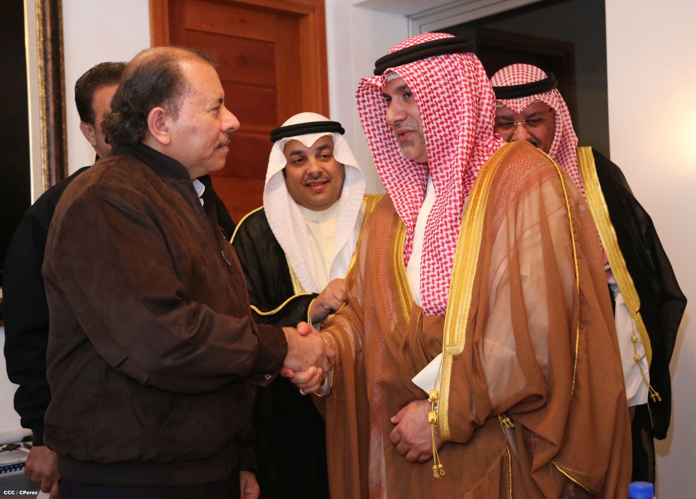 Presidente Daniel sostiene encuentro con parlamentarios de Kuwait