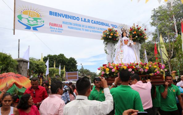 Cardenal Brenes festeja a Virgen La Merced en Mateare