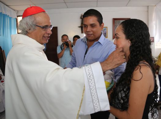 Cardenal Brenes festeja a Virgen La Merced en Mateare