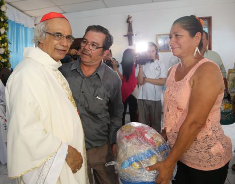 Cardenal Brenes festeja a Virgen La Merced en Mateare