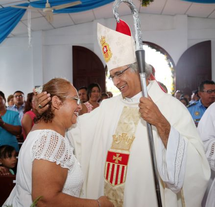 Cardenal Brenes festeja a Virgen La Merced en Mateare