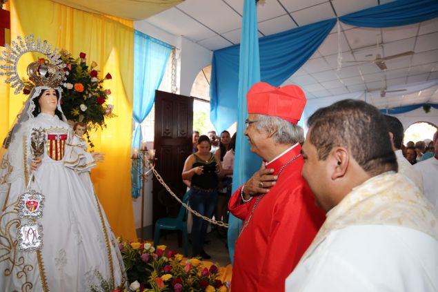 Cardenal Brenes festeja a Virgen La Merced en Mateare