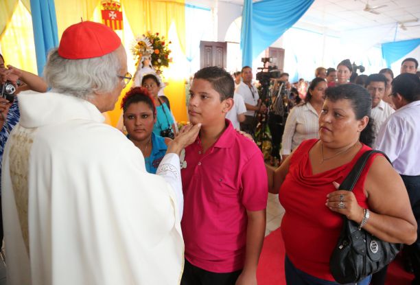 Cardenal Brenes festeja a Virgen La Merced en Mateare