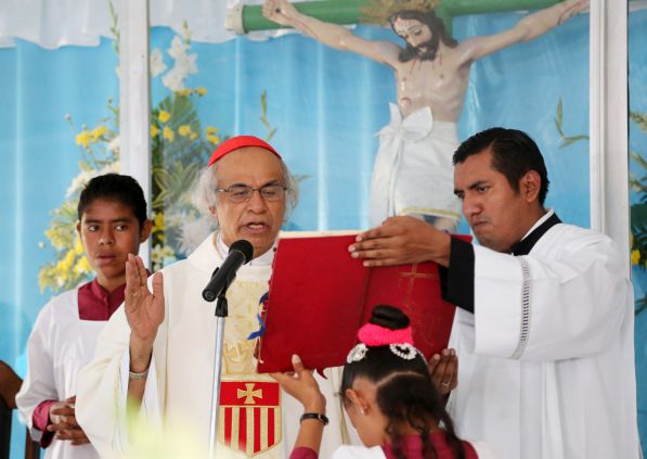 Cardenal Brenes festeja a Virgen La Merced en Mateare