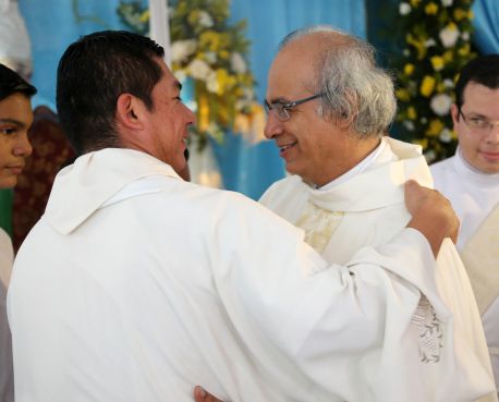 Cardenal Brenes festeja a Virgen La Merced en Mateare