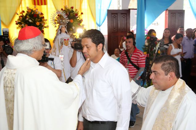 Cardenal Brenes festeja a Virgen La Merced en Mateare