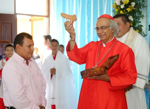 Cardenal Brenes festeja a Virgen La Merced en Mateare