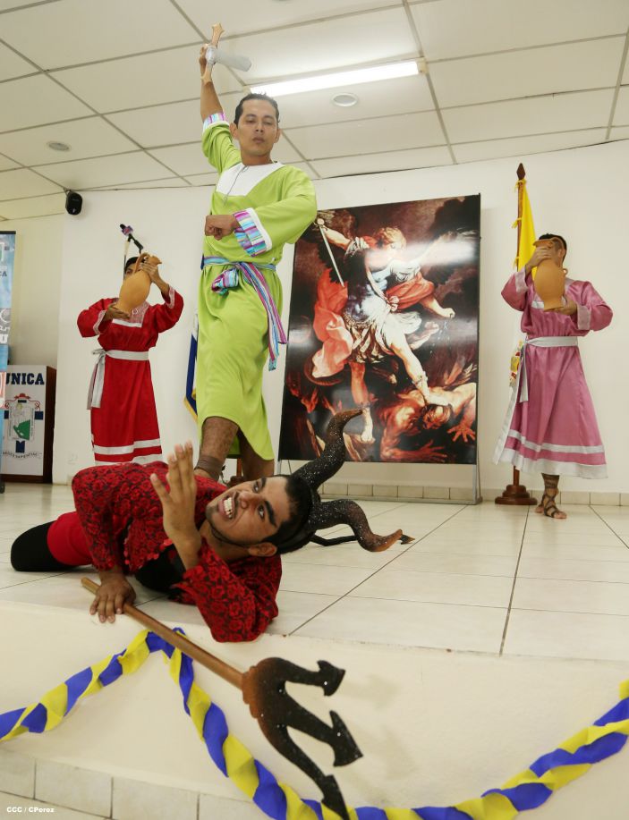 Celebran onomástico de Su Eminencia Cardenal Miguel
