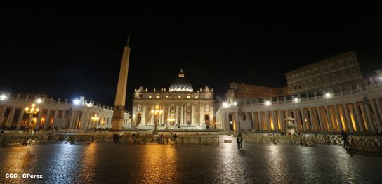 Papa Francisco Preside Vigilia de Oración en Preparación del Sínodo por la Familia