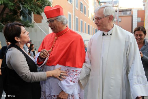 Cardenal Brenes toma posesión de Parroquia San Joaquín, en Roma