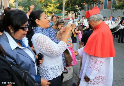 Cardenal Brenes toma posesión de Parroquia San Joaquín, en Roma