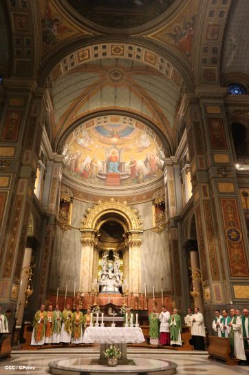 Cardenal Brenes toma posesión de Parroquia San Joaquín, en Roma