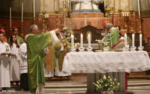 Cardenal Brenes toma posesión de Parroquia San Joaquín, en Roma