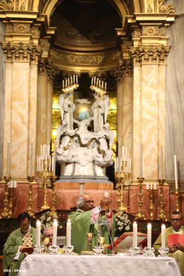 Cardenal Brenes toma posesión de Parroquia San Joaquín, en Roma