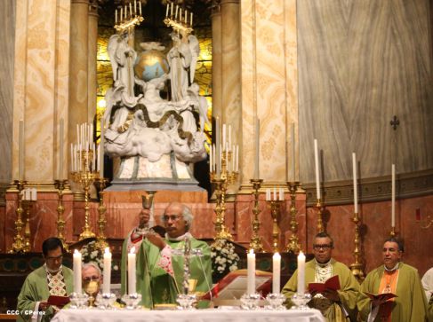 Cardenal Brenes toma posesión de Parroquia San Joaquín, en Roma