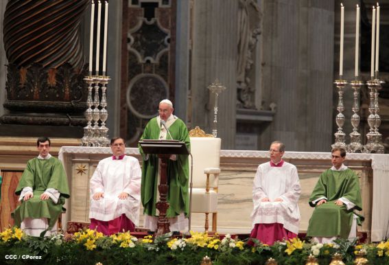 Cardenal Brenes toma posesión de Parroquia San Joaquín, en Roma