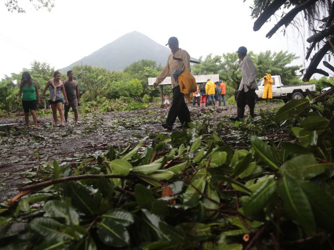 Familias albergadas en Moyogalpa y Altagracia reciben atención del Gobierno