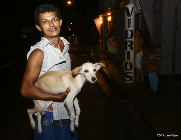 Evacúan zonas costeras de Carazo ante alerta de tsunami