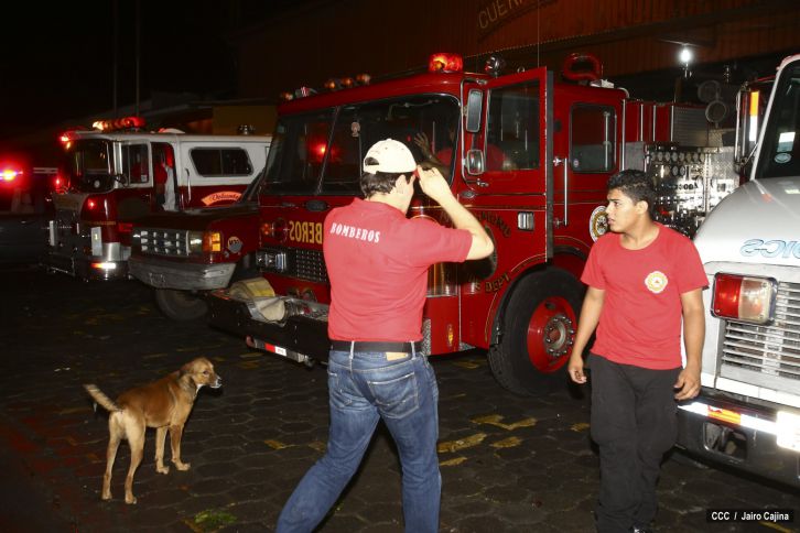 Evacúan zonas costeras de Carazo ante alerta de tsunami
