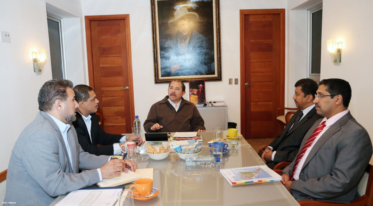 Presidente Daniel se reúne con representantes del FKDEA