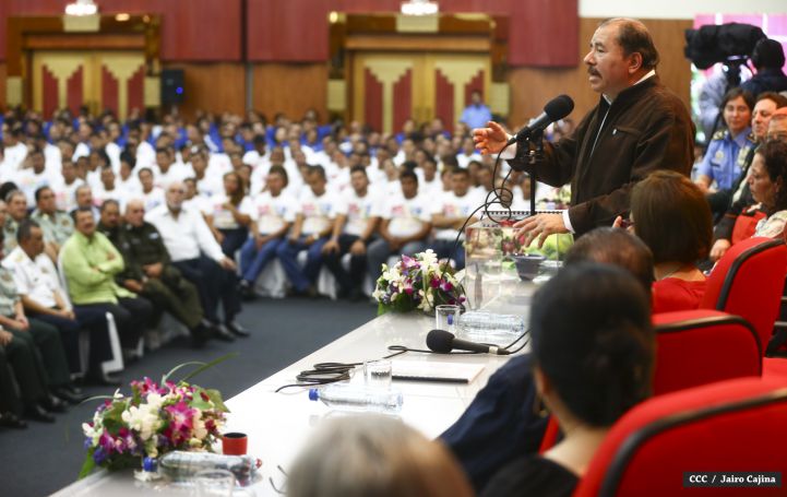 Presidente Daniel y Compañera Rosario encabezan acto 35 Aniversario MIGOB