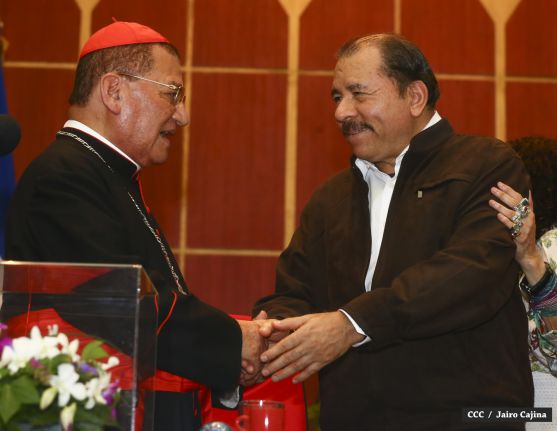 Presidente Daniel y Compañera Rosario encabezan acto 35 Aniversario MIGOB