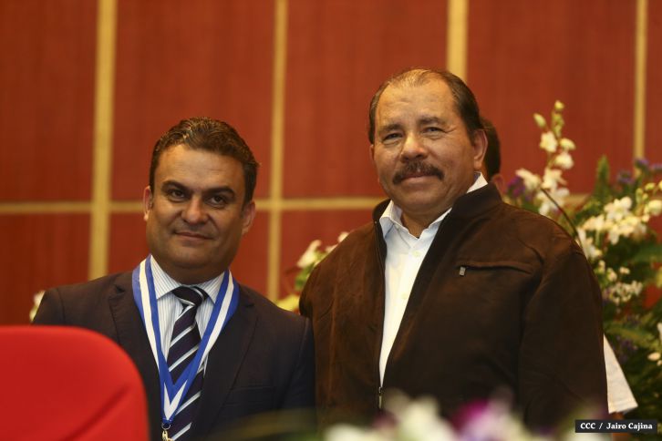 Presidente Daniel y Compañera Rosario encabezan acto 35 Aniversario MIGOB