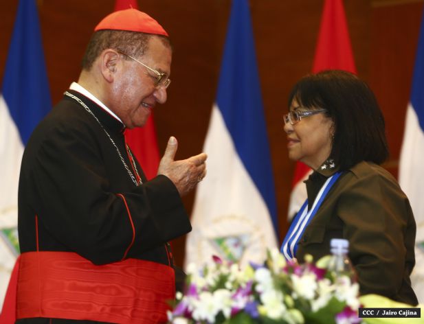 Presidente Daniel y Compañera Rosario encabezan acto 35 Aniversario MIGOB