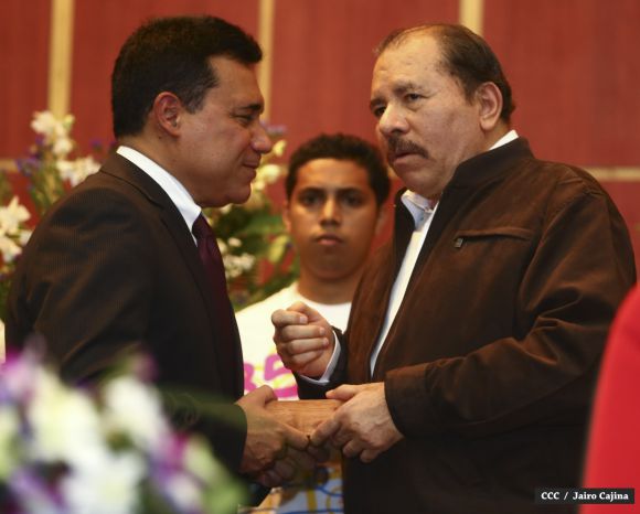 Presidente Daniel y Compañera Rosario encabezan acto 35 Aniversario MIGOB