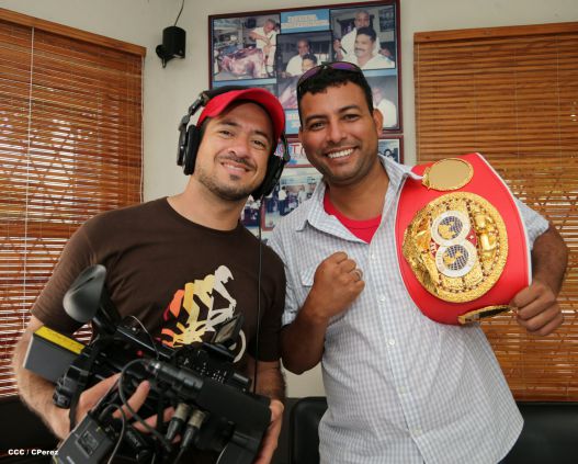 Recorrido del Campeón Randy Caballero por Managua y encuentro con Campeones