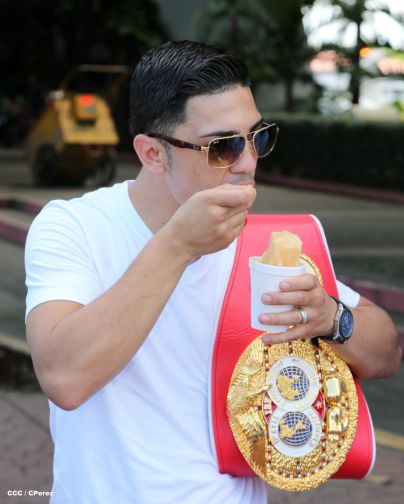 Recorrido del Campeón Randy Caballero por Managua y encuentro con Campeones