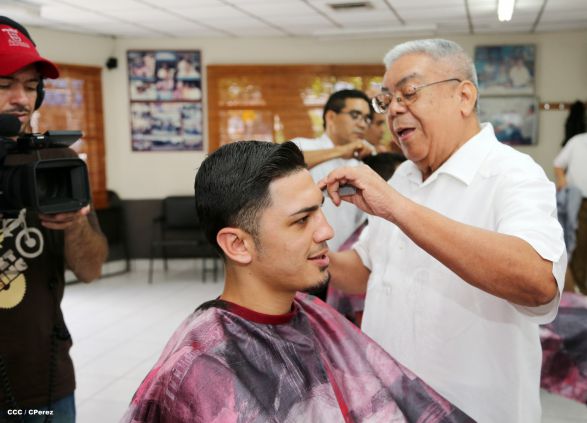 Recorrido del Campeón Randy Caballero por Managua y encuentro con Campeones
