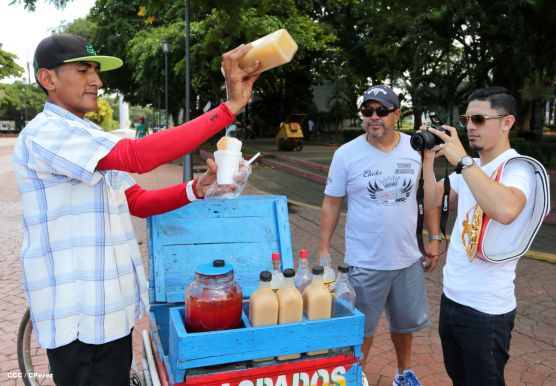 Recorrido del Campeón Randy Caballero por Managua y encuentro con Campeones