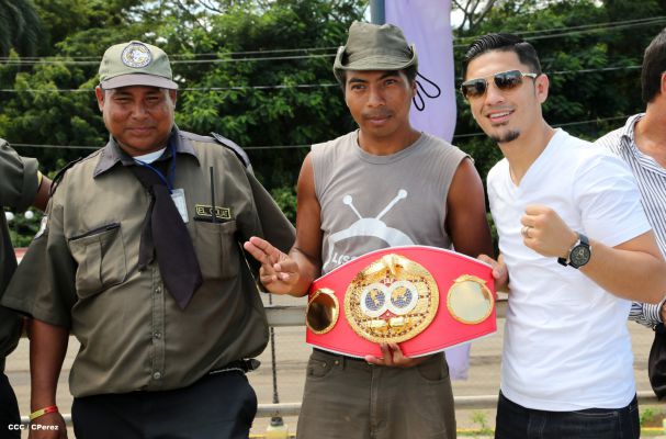 Recorrido del Campeón Randy Caballero por Managua y encuentro con Campeones