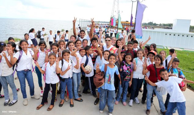 Recorrido del Campeón Randy Caballero por Managua y encuentro con Campeones
