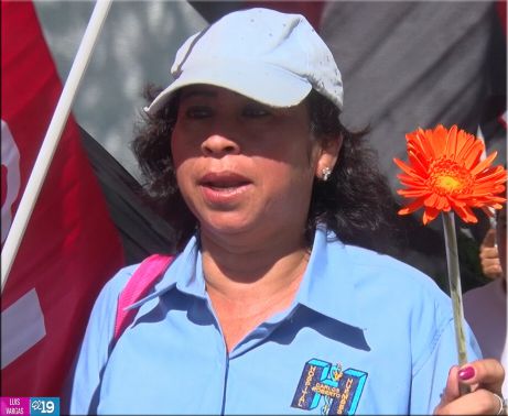 Pueblo de Nicaragua coloca ofrendas florales en Mausoleo del Comandante Carlos Fonseca