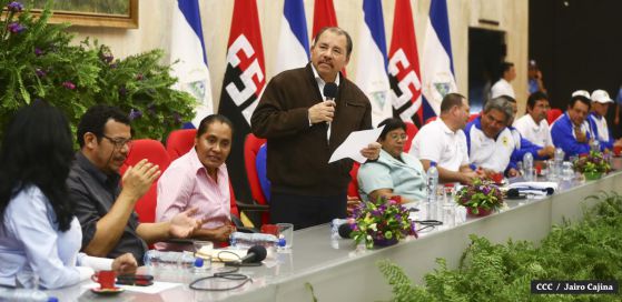 Daniel abandera delegación que participará en Juegos Centroamericanos y del Caribe